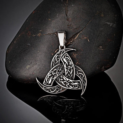 Nordic Trinity Knot Necklace - Odin's Shore