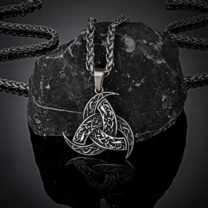 Nordic Trinity Knot Necklace - Odin's Shore