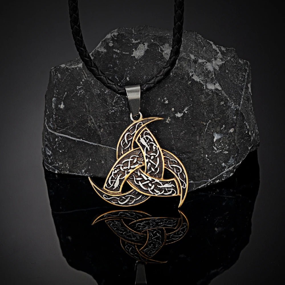 Nordic Trinity Knot Necklace - Odin's Shore